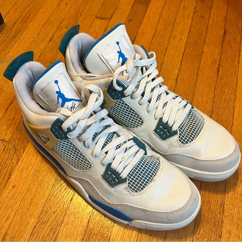 Jordan 4 Military Blue